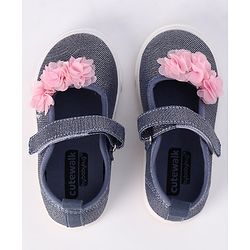 Cute Walk by Babyhug Velcro Closure Casual Shoes With Flower Applique- Blue