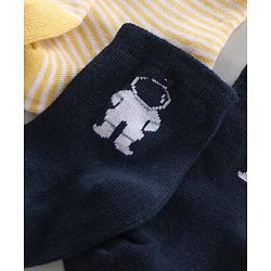 Cutewalk by Babyhug Ankle Length Anti-bacterial Cotton Blend Knit Socks Design Pack of 3 - Multicolour