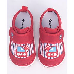 Cute Walk by Babyhug Velcro Closure Casual Shoes JCB Applique - Red