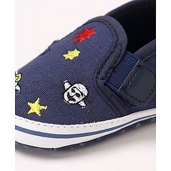 Cute Walk by Babyhug Embroidered Booties with Velcro Closure - Blue