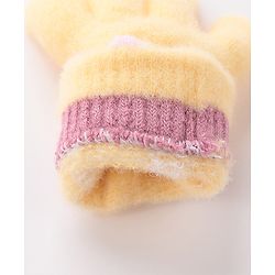 Babyhug Woolen Gloves Pair Giraffe Design - Yellow