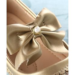 Cute Walk by Babyhug Velcro Closure Bellies with Bow - Golden