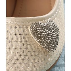 Cute Walk by Babyhug Velcro Closure Bellies with Heart Applique - Beige