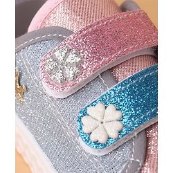 Cute Walk by Babyhug Casual Shoes Floral Patch - Purple