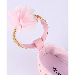 Cute Walk by Babyhug Velcro Closure Booties with Flower Applique - Pink