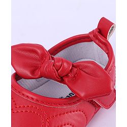 Cute Walk by Babyhug Heart Detailing with Bow Applique Velcro Closure Ballerina Booties - Red