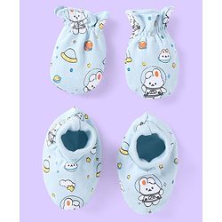 Babyhug 100% Cotton Knit Space Theme Printed Mittens & Booties - Light Blue