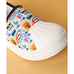 Cute Walk by Babyhug Slip On Casual Shoes with Lion Print - Blue