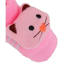Cute Walk by Babyhug Socks With Kitty Applique - Pink