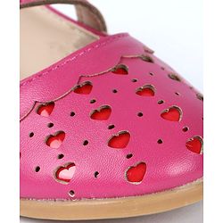 Cute Walk by Babyhug Bellies Heart Design - Dark Pink
