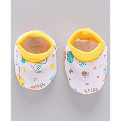 Babyhug 100%Cotton Clothing Gift Set Lion Print Pack of 9 - White Yellow