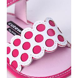 Cute Walk by Babyhug Booties - Pink
