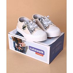 Cute Walk by Babyhug Casual Shoes - Peach