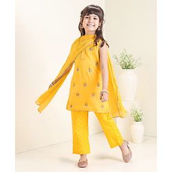 Babyhug Sleeveless Embroidered Kurti Churidar Set with Dupatta - Yellow