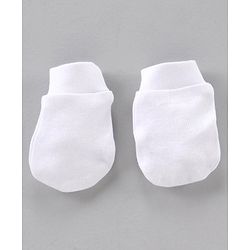 Babyhug 100% Cotton Cap Mittens And Booties Set White - Cap Diameter 9.5 cm