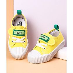 Cute Walk by Babyhug Casual Shoes with Patch - Yellow