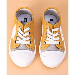 Cute Walk by Babyhug Lace Up Casual Shoes Star Patch - Yellow
