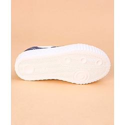 Cute Walk by Babyhug Casual Shoes - Blue