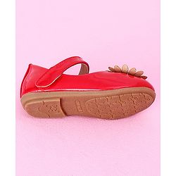 Cute Walk by Babyhug Sandals Floral & Beads Applique - Red