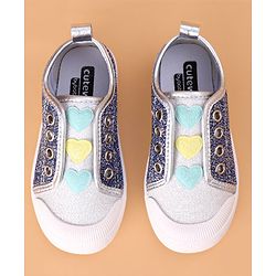 Cute Walk by Babyhug Casual Shoes Heart Applique - Blue