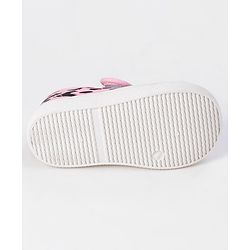Cute Walk by Babyhug Velcro Closure Casual Shoes- Pink