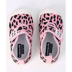 Cute Walk by Babyhug Velcro Closure Casual Shoes- Pink