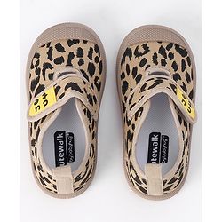 Cute Walk by Babyhug Velcro Closure Casual Shoes- Pink
