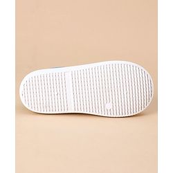 Cute Walk by Babyhug Casual Shoes Solid - Green Blue