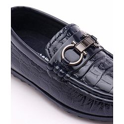 Cute Walk by Babyhug Slip On Formal Wear Shoes - Black