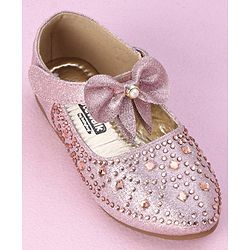 Cute Walk by Babyhug Sandals With Velcro Closure - Pink