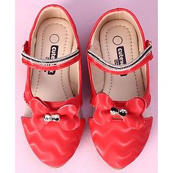 Cute Walk by Babyhug Sandals Bow Applique- Red