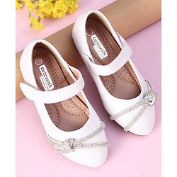 Cute Walk by Babyhug Embellished Sandals- White