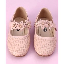 Cute Walk by Babyhug Sandals Flower Applique- Pink