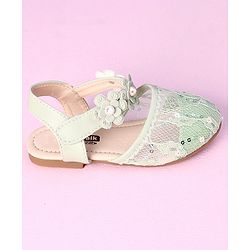 Cute Walk by Babyhug Sandals Flower Applique- Green