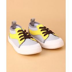 Cute Walk by Babyhug Slip-On Casual Shoes - Grey