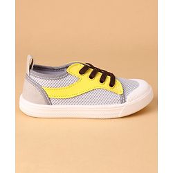 Cute Walk by Babyhug Slip-On Casual Shoes - Grey