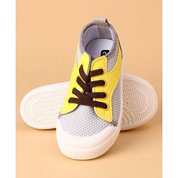 Cute Walk by Babyhug Slip-On Casual Shoes - Grey