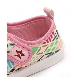 Cute Walk by Babyhug Casual Shoes With Velcro Closure Geometric Print - Light Pink