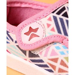 Cute Walk by Babyhug Casual Shoes With Velcro Closure Geometric Print - Light Pink