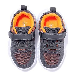 Cute Walk by Babyhug Velcro Closure Sport Shoes Solid- Rose Pink
