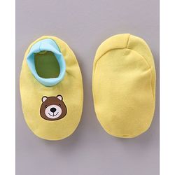 Babyhug 100% Cotton Cap Mittens & Booties Bear Print Yellow - Diameter 11 cm