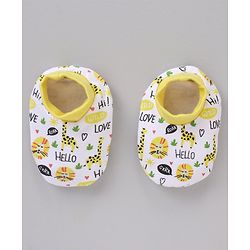 Babyhug 100% Cotton Cap Mittens And Booties White Yellow - Cap Diameter 11.5 cm