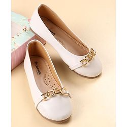 Cute Walk by Babyhug Slip On Solid Bellies with Chain Link - White
