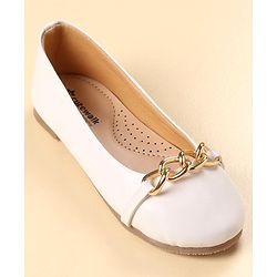 Cute Walk by Babyhug Slip On Solid Bellies with Chain Link - White
