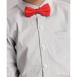 Babyhug Woven Full Sleeves Shirt & Trouser With Bow - Grey