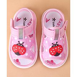 Cute Walk by Babyhug Velcro Closure Sandals Bee Patch - Pink