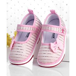 Cute Walk by Babyhug Embellished Casual Shoes With Velcro Closure Bow Applique- Pink