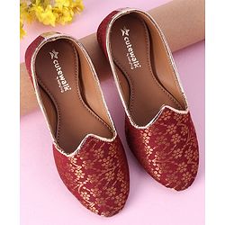 Cute Walk by Babyhug Slip On Embroidered Mojaris - Maroon