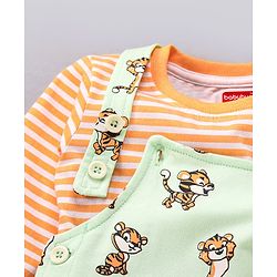 Babyhug Cotton Dungaree and Full Sleeves T-Shirt Set Cat Print - Orange and Green