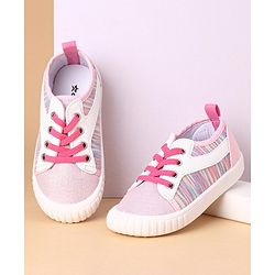 Cute Walk by Babyhug Solid Casual Shoes - Pink